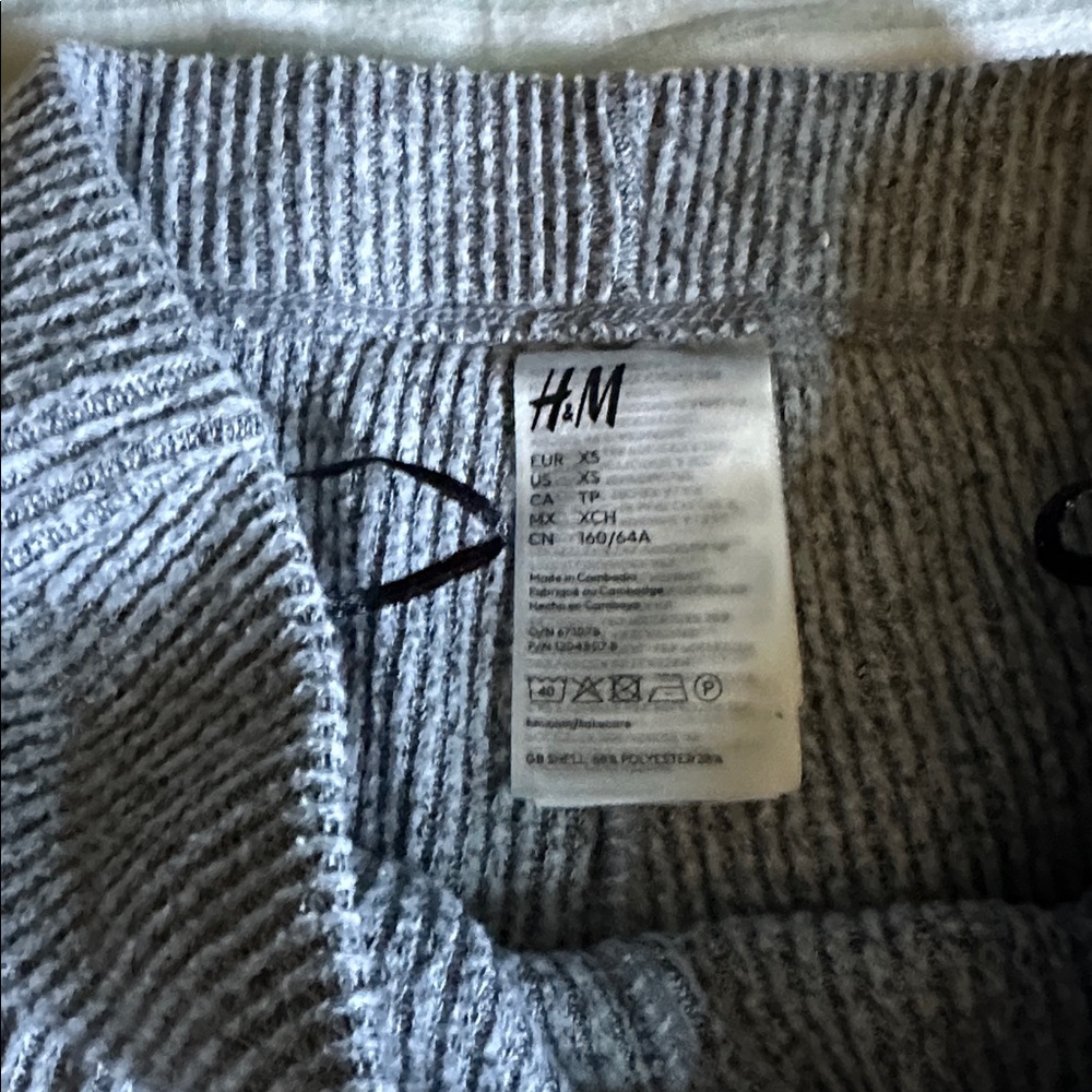 H&M Light Gray Ribbed Knit pajama set - Picture 5 of 5